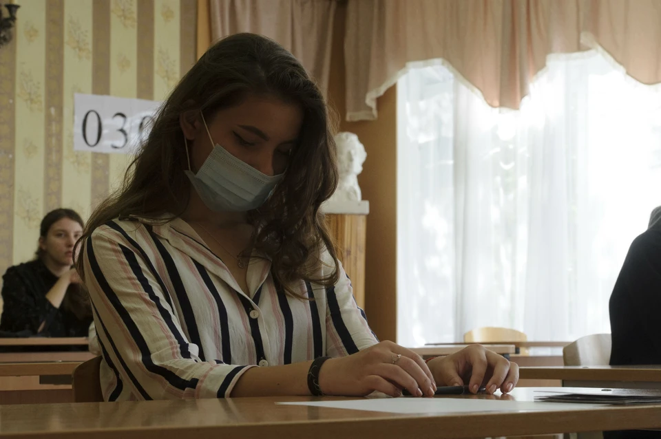 Первокурсники пожаловались главе региона, что не видели ни разу своего вуза из-за того что год сидят на дистанте