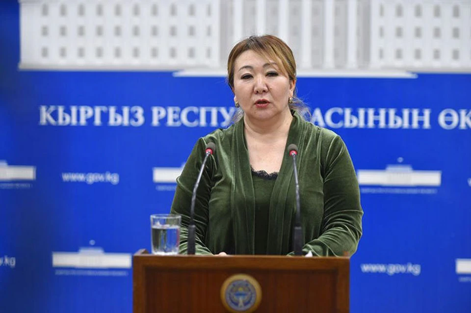 Начальник Управления общественного здравоохранения Айнура Акматова рассказала о выплатах медикам.