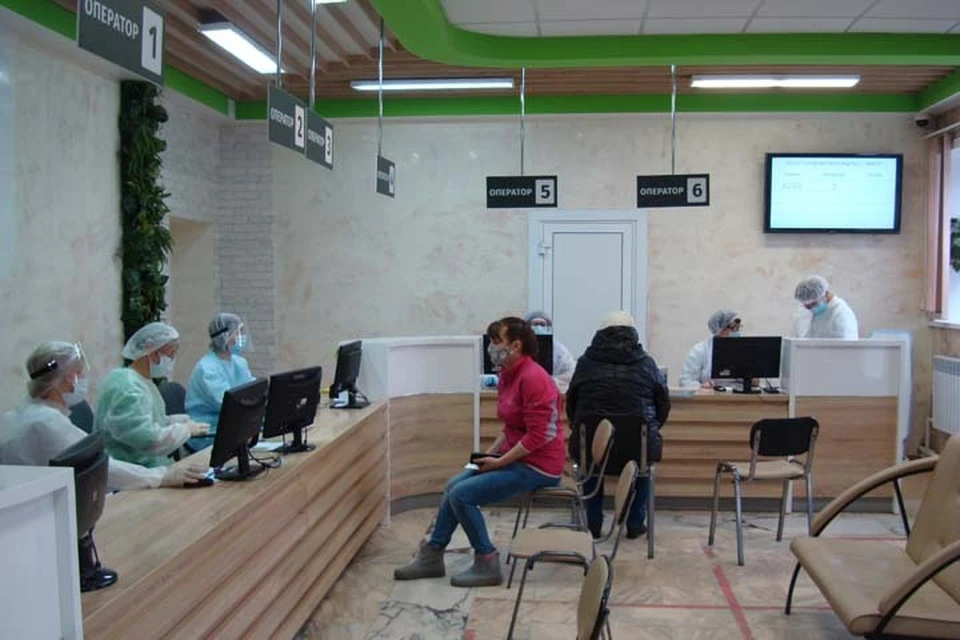 Поликлиники и больницы начнут принимать с 14 декабря