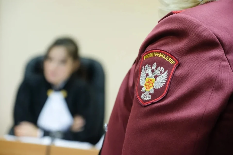 Суд закрыл на 7 суток фонд "Кинотеатр" в Санкт-Петербурге.