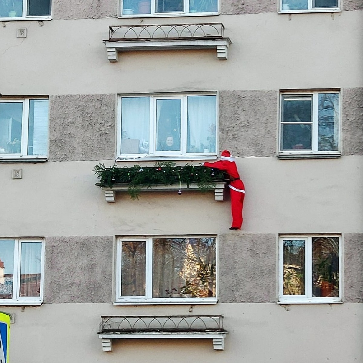 В Нижневартовске открылась резиденция Деда Мороза
