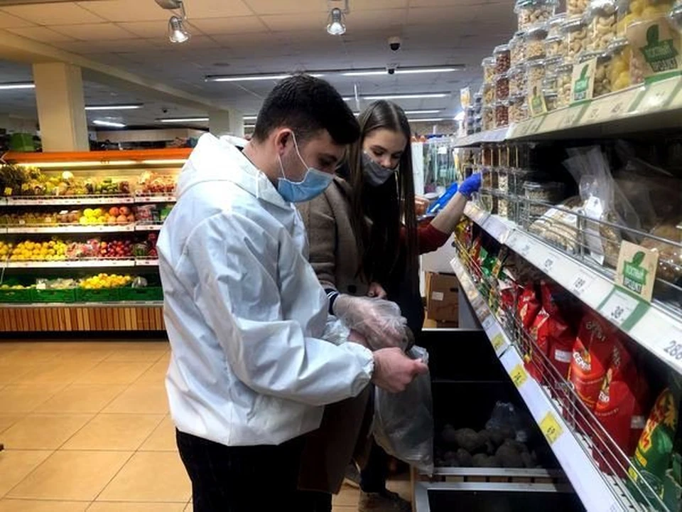 Томская молодежь помогает землякам на самоизоляции и с привозом продуктов, и с доставкой лекарств