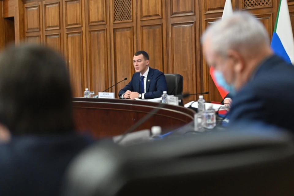 В четверг врио губернатора Хабаровского края Михаил Дегтярев провел совещание с главами районов и городских округов