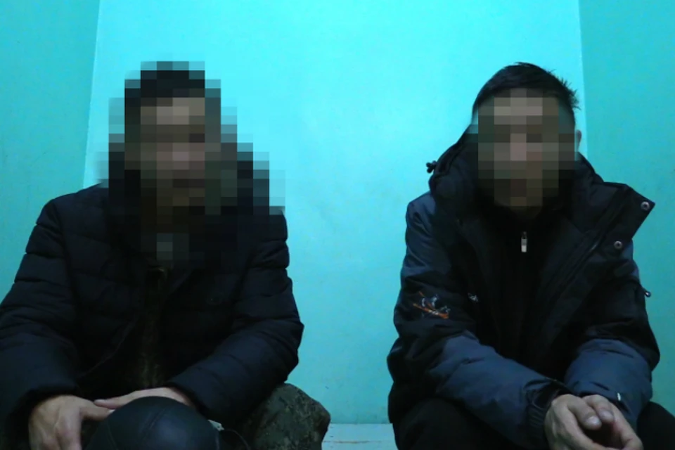 Командир воздушного судна вызвал полицию, братьев сняли с рейса и отвезли в дежурную часть