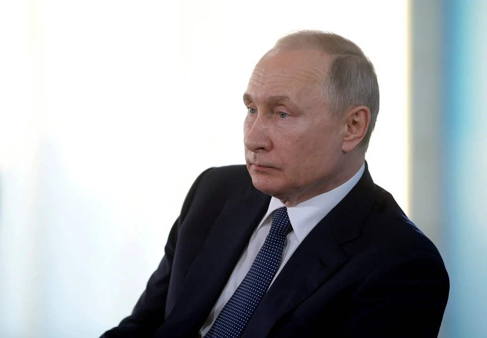 Владимир Путин поздравил Службу внешней разведки со 100-летием