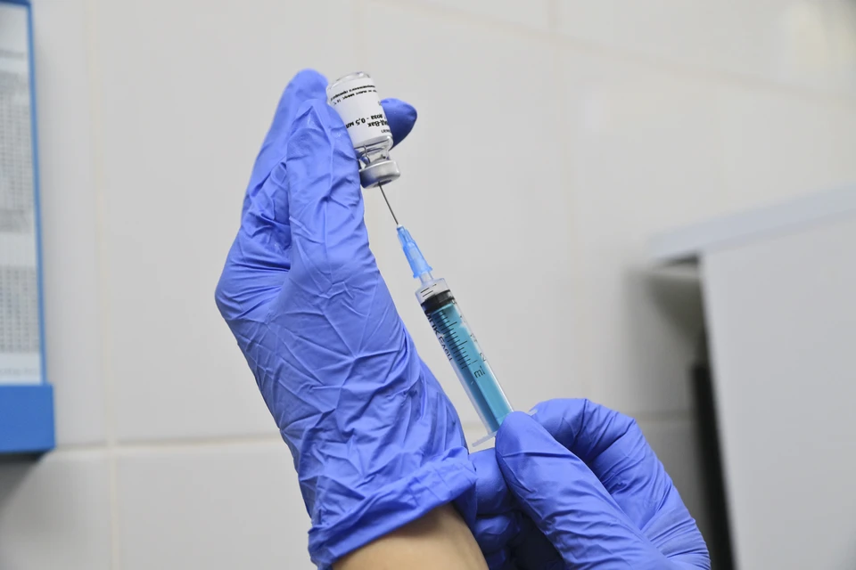 В Казахстане начали производить российскую вакцину «Спутник V»