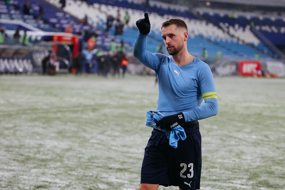Дмитрий Комбаров рассказал, где хотел бы поиграть.