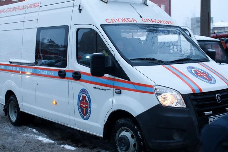 Спасатели помогли открыть дверь, когда женщина перестала выходить на связь.