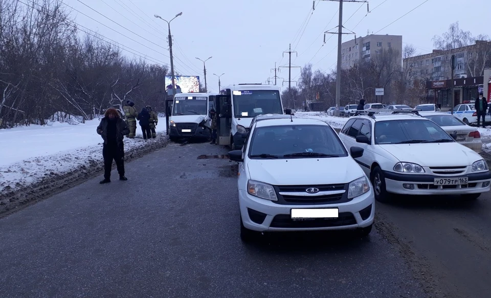 Четыре транспортный средства - четверо пострадавших Фото: ГУ МВД по Самарской области