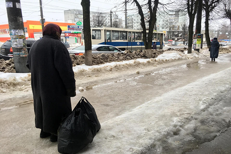 Смолянам напомнили номера телефонов дежурных экстренных служб. Фото: из архива издания.