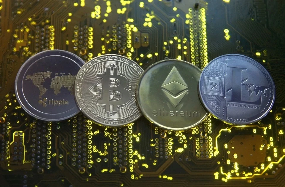 Экономист оценил риски при покупке биткоина в 2021 году