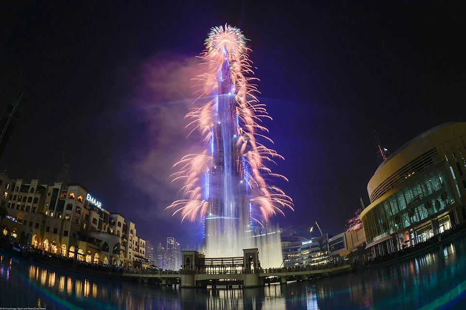 Фейерверк в Дубае будет вполне реальным и, как любят в Эмиратах, роскошным и впечатляющим, с 828-метровым небоскребом Бурдж-Халифа в качестве декораций