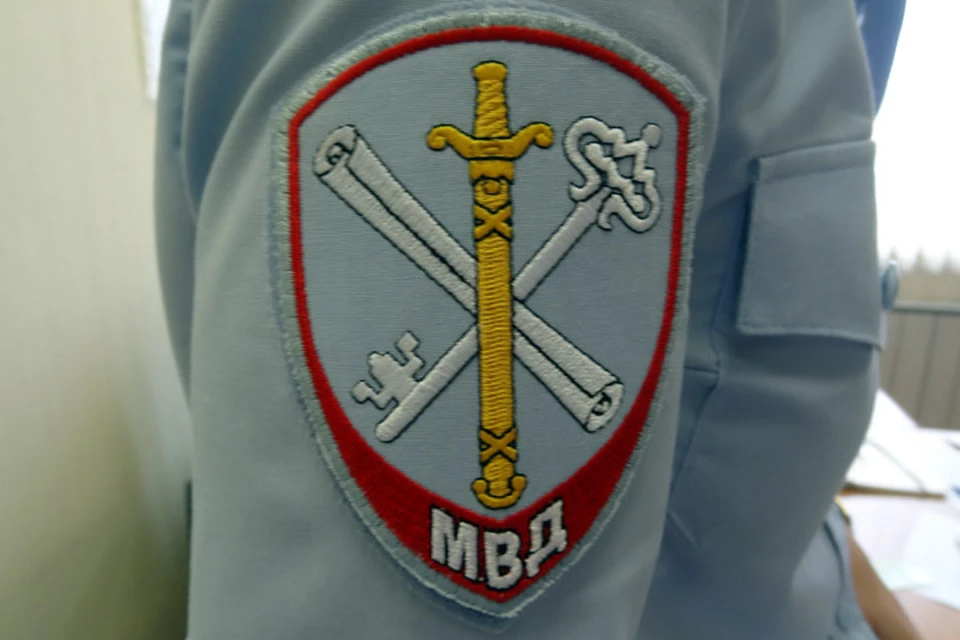 В Тюмени женщина отправила любимого в больницу, ударив бутылкой по голове.