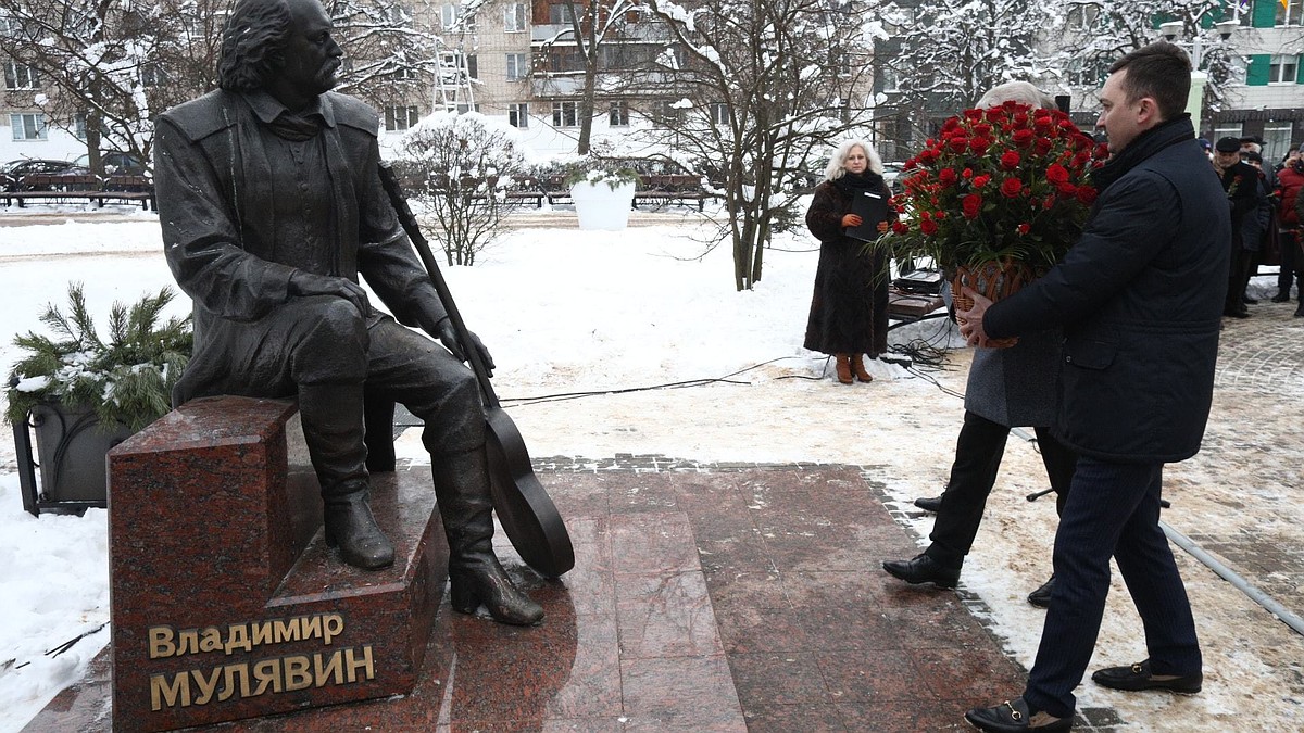 Трогательный момент: дети Владимира Мулявина собрались, чтобы отметить  80-летие со дня рождения отца - KP.RU