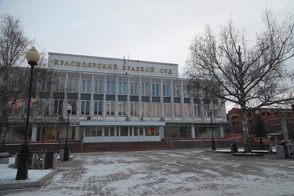 В Красноярске генерала полиции взяли под стражу прямо в зале суда