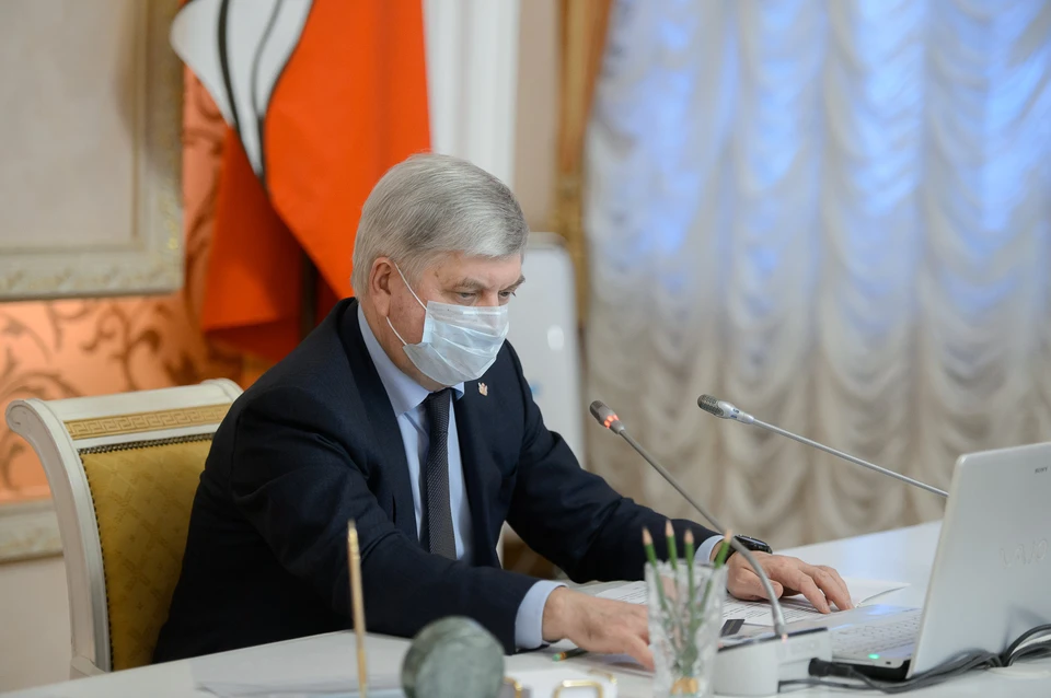 Александр Гусев сам задумался об эффективности "ковидных" ограничений и подчиненных призвал заняться тем же.