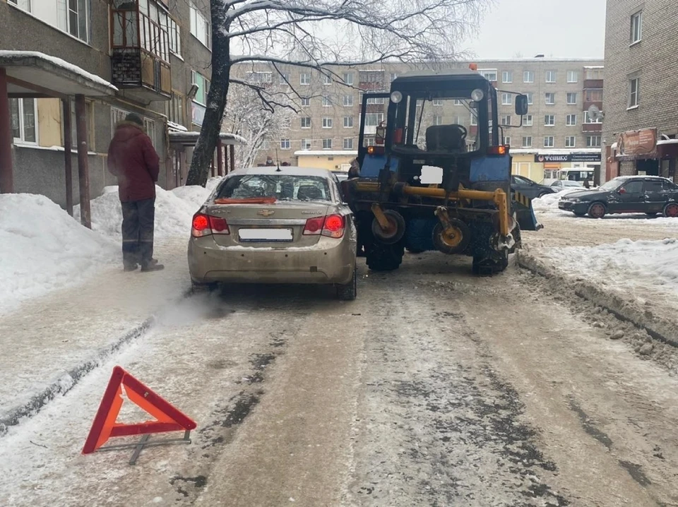 У иномарки - кузовные повреждения.
