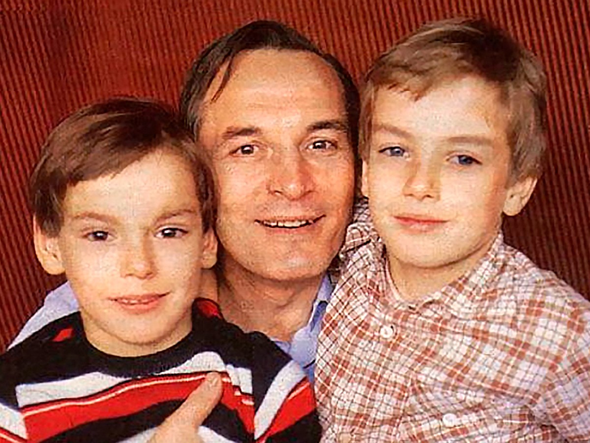Василий лановой фото с детьми и женой