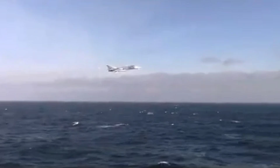 Эсминец Военно-морских сил США вошел в акваторию Черного моря 23 января. Фото: скриншот из видео