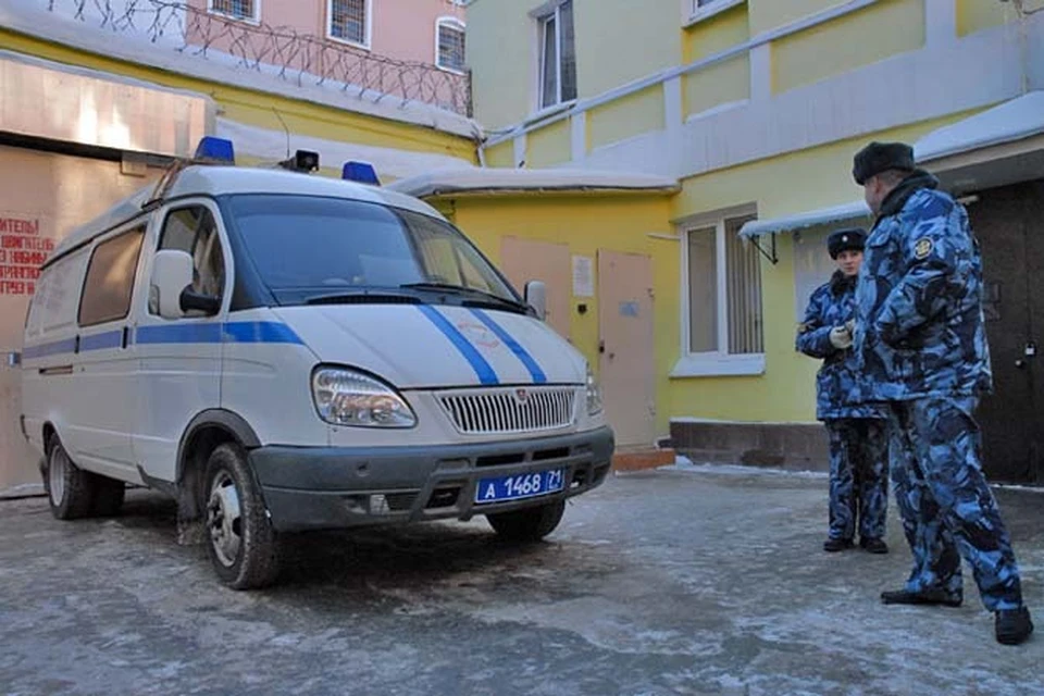 В Тульской области осудили подростка, избившего отверткой знакомую