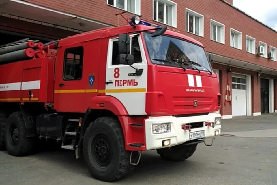 Возгорание в школе Соликамска произошло сегодня утром.