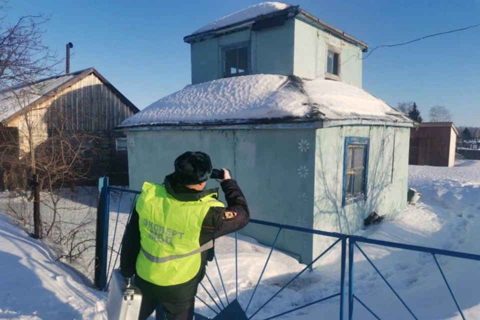 Полицейские проверяют причастность задержанного мужчины к другим кражам, совершенным на дачах.