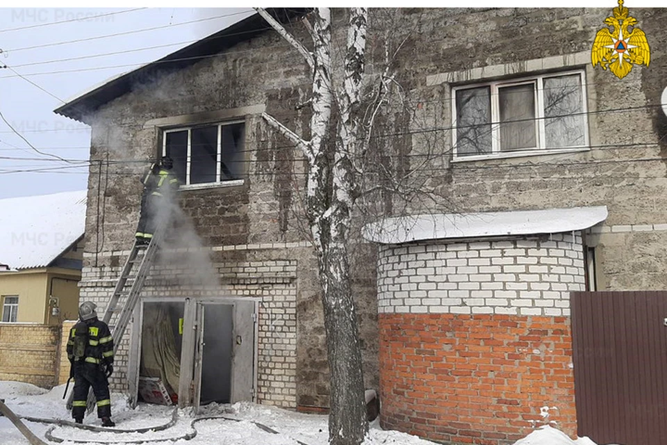 Сообщение о возгорании поступило в 12.44.