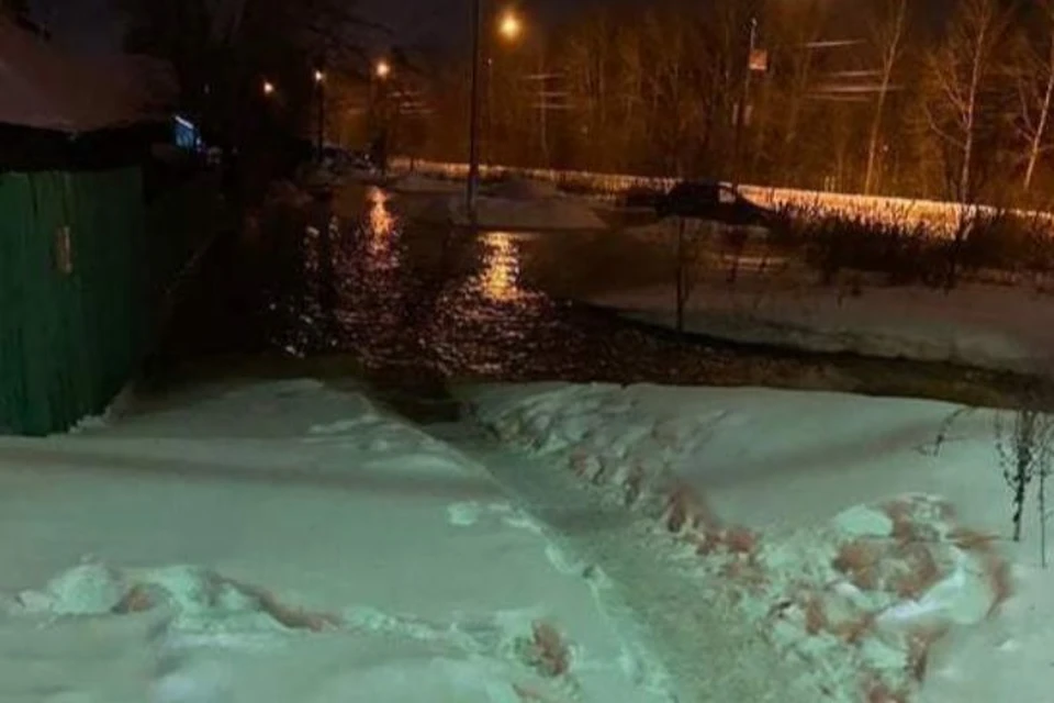 Последствия ЧП устраняют до сих пор. ФОТО: группа "Подслушано в Ярославле" ВКонтакте
