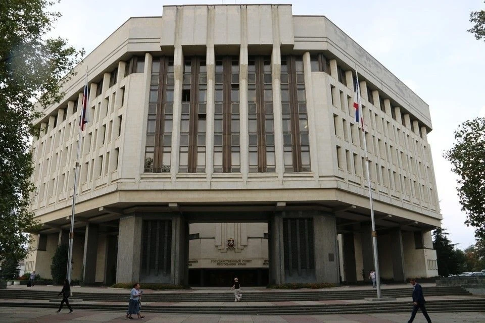 По мнению политолога, представители международных организаций не приедут в российский Крым