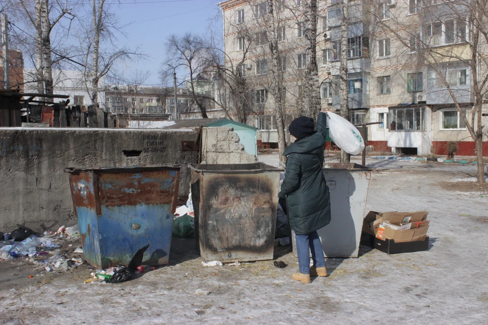 Выбросите в такой контейнер золу - спровоцируете возгорание мусоровоза