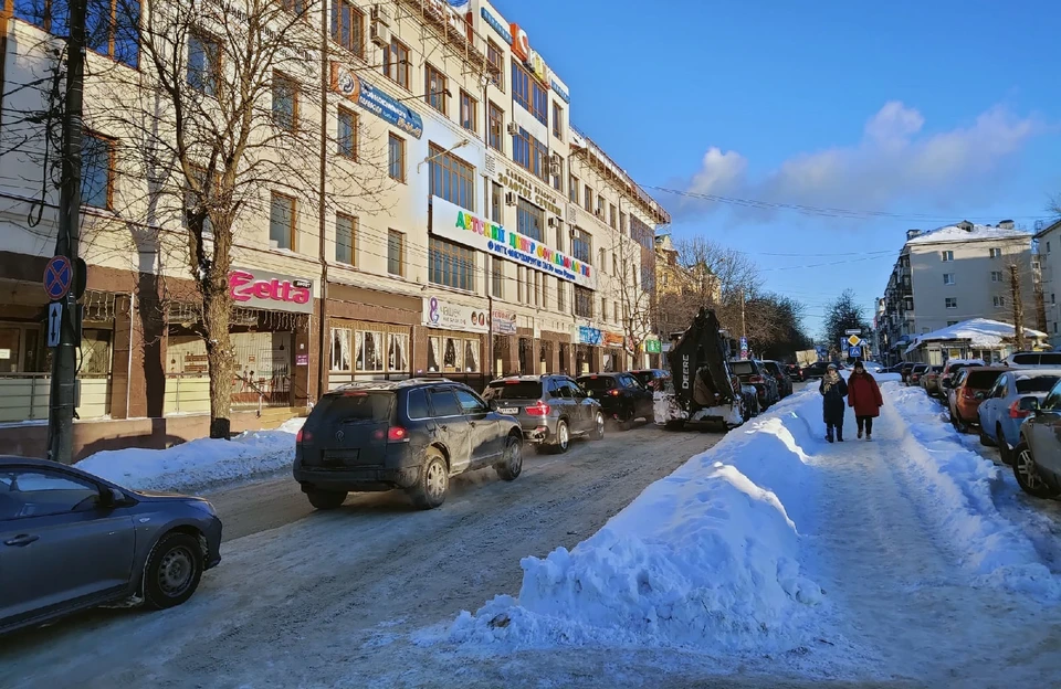 Затор на улице Плеханова.