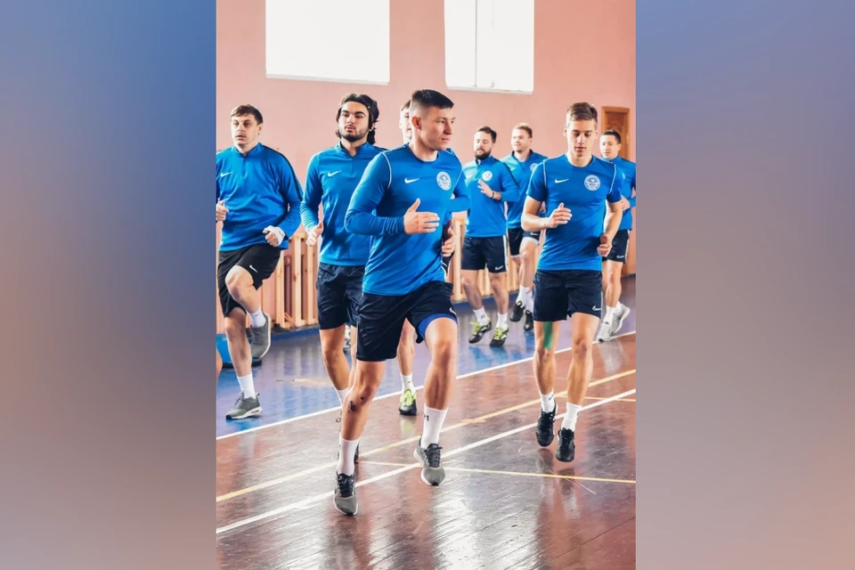 ФК «Тверь» активно тренируется и готовится к возобновлению чемпионата. Фото: пресс-служба ФК «Тверь».