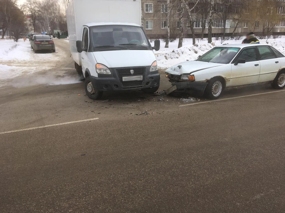 Авария произошла на улице Пролетарской областного центра