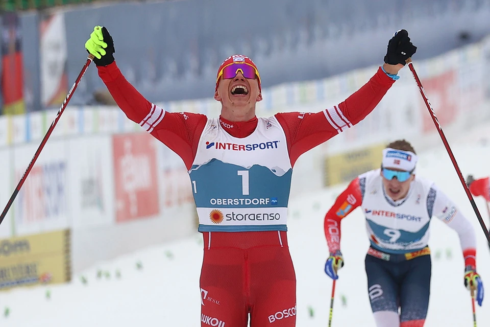 Александр Большунов в 30-километровом скиатлоне выдал уникальный спурт, оставив позади всех пятерых норвежцев