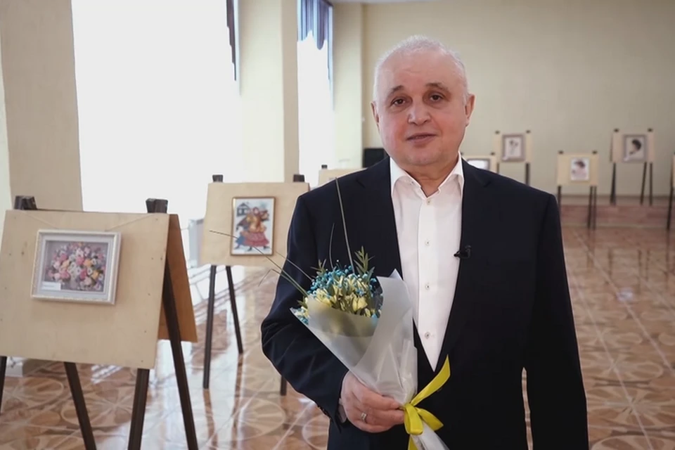 Сергей Цивилев поздравил женщин Кузбасса с 8 марта. ФОТО: пресс-служба АПК