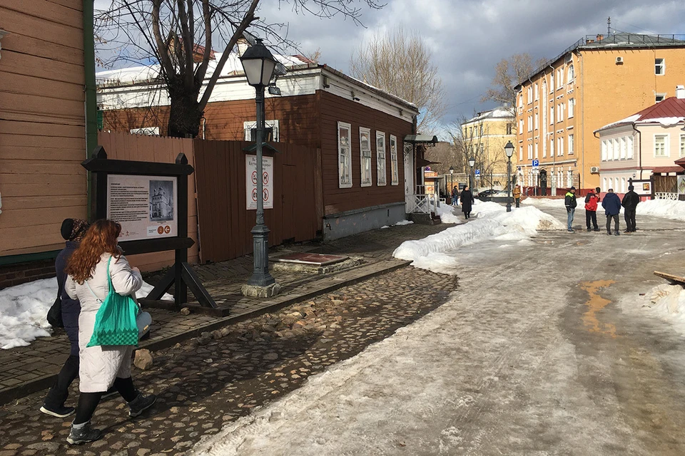 Знаменитое Крутицкое подворье часто становится декорацией для съемок художественных фильмов.