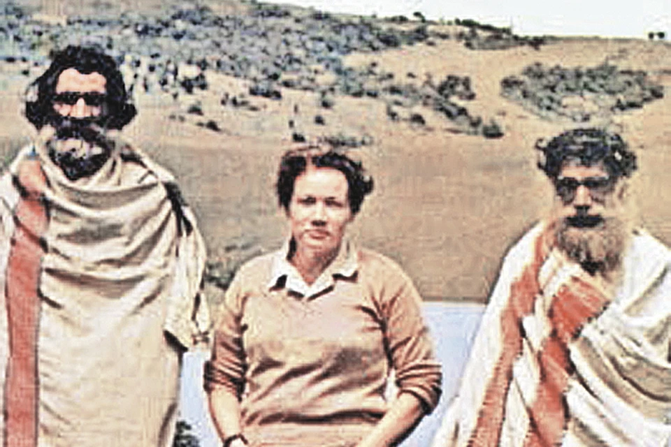 Людмила Шапошникова в гостях у племени тода, горы Нилгири, Индия. Увидеть этот загадочный народ она мечтала с юности. Фото: Личный архив