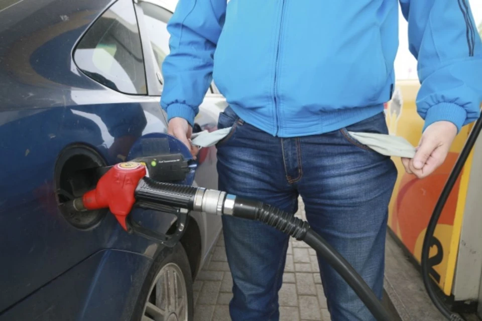 АИ-92 подорожал на 0,8%.