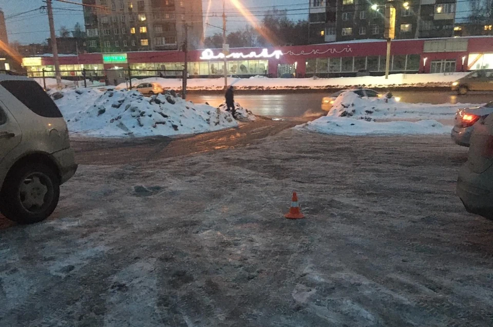 В Новосибирске водитель сбил пассажира на парковке и уехал. Фото: Госавтоинспекция по Новосибирску