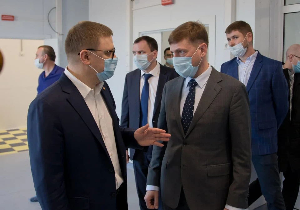 Алексей Текслер побывал в инфекционном центре в Малой Сосновке.