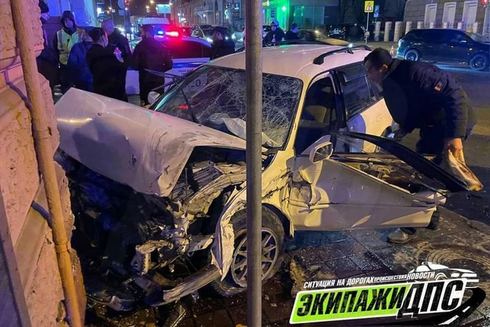 Авария случилась на Светланской. Фото: instagram/dps_vl