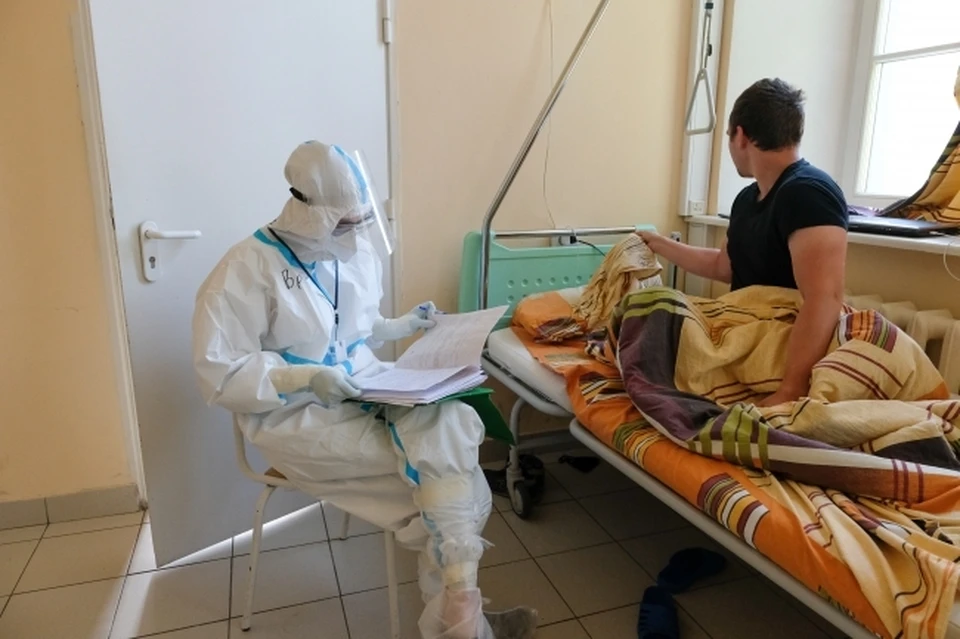 Почти 40 омичей отправились в больницы из-за коронавируса.