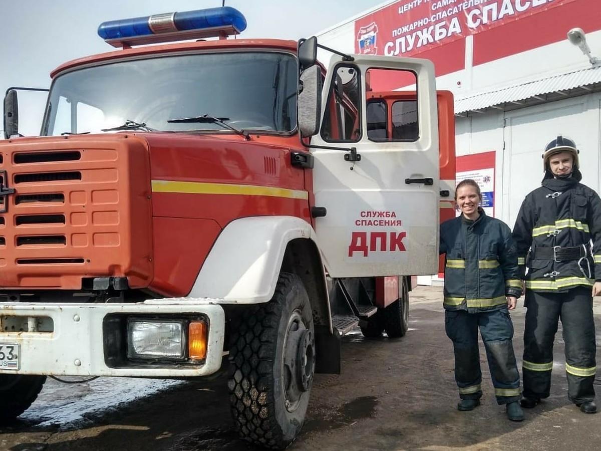 Мечтала об этом с детства»: в Самарскую область приехала работать первая в  России девушка-водитель пожарной машины - KP.RU