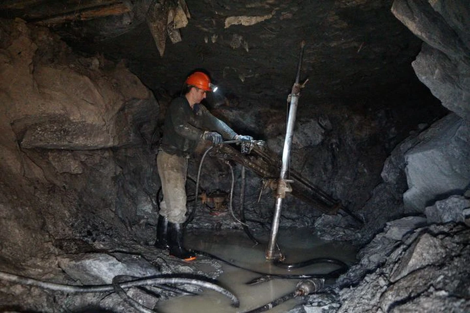 На руднике в Приморье обрушилась порода
