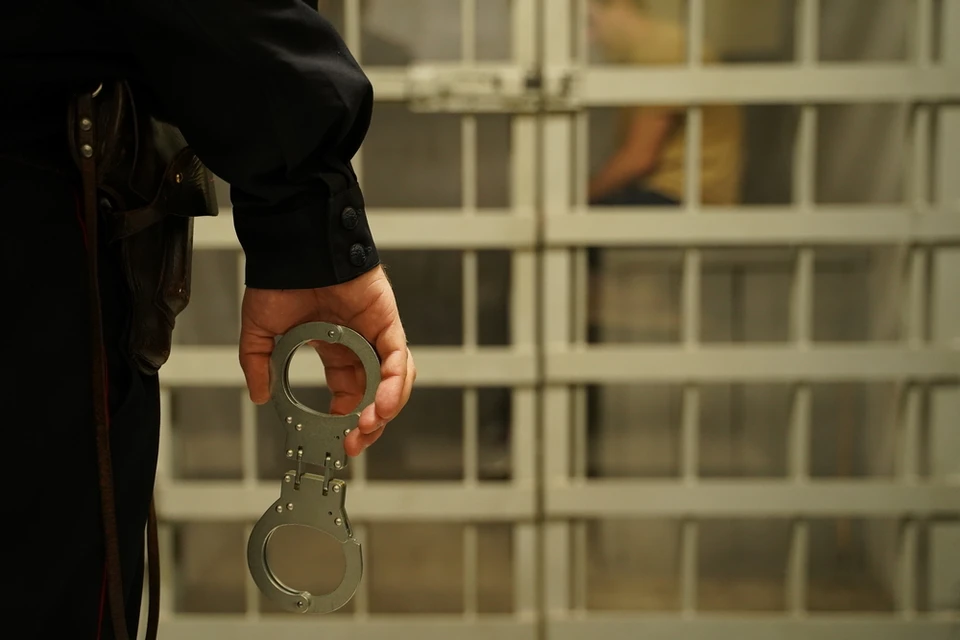 Полиция Находки задержала 30-летнего мужчину, ранившего ножом человека
