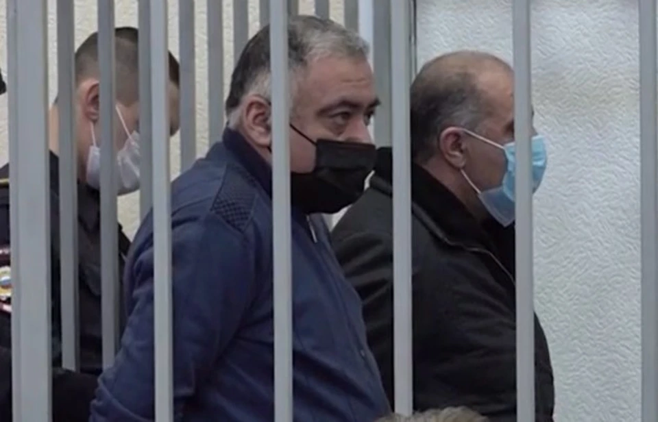 Преступникики приговорены к различным срокам лишения свободы от 1 года и 3 месяцев до 2 лет с отбыванием наказания в колонии общего режима.
