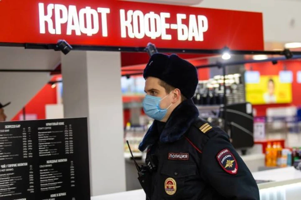 Кировчанин, оказавший сопротивление полицейскому в аэропорту «Победилово» получил один год условно.