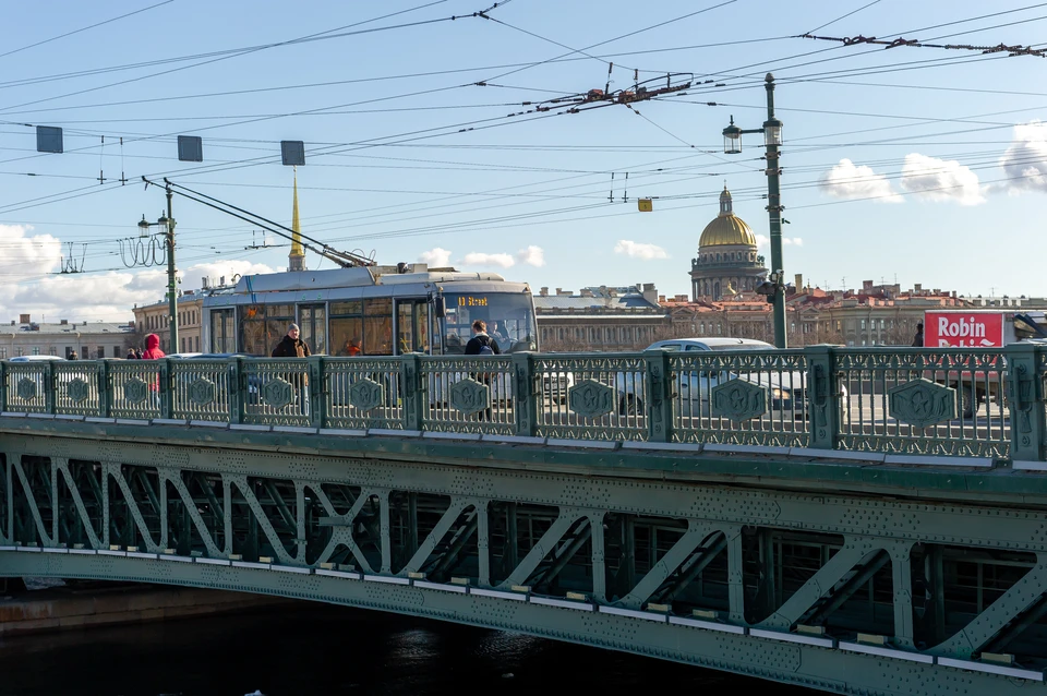Мосты Петербурга не разведут в ночь на 14 апреля
