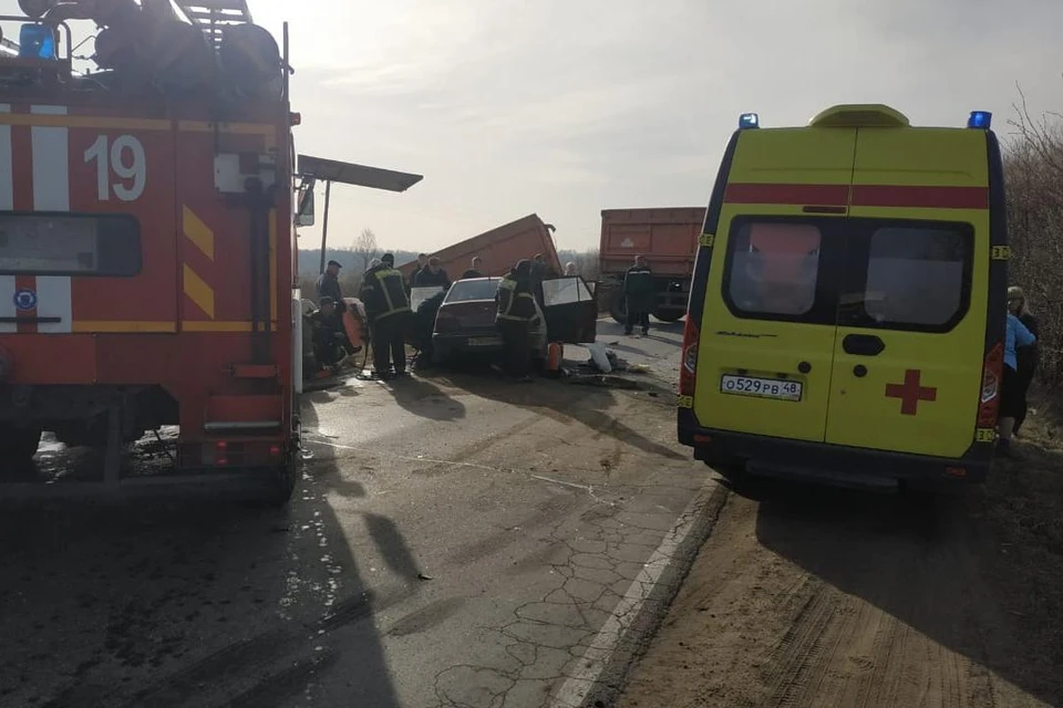 ДТП с КамАЗом в Липецкой области