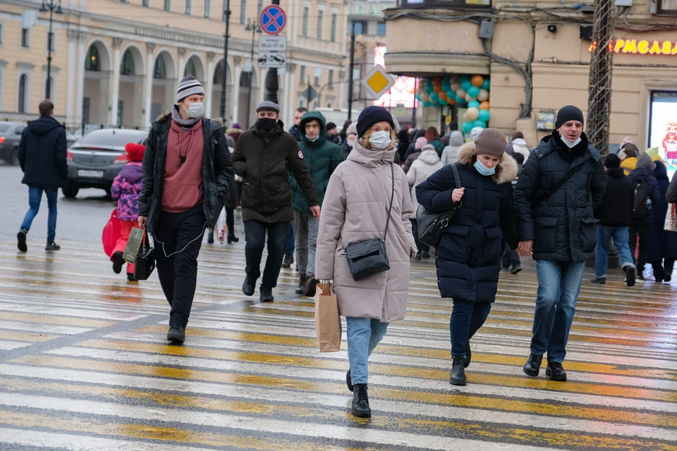 Еще 704 человека заболели коронавирусом в Петербурге на 16 апреля